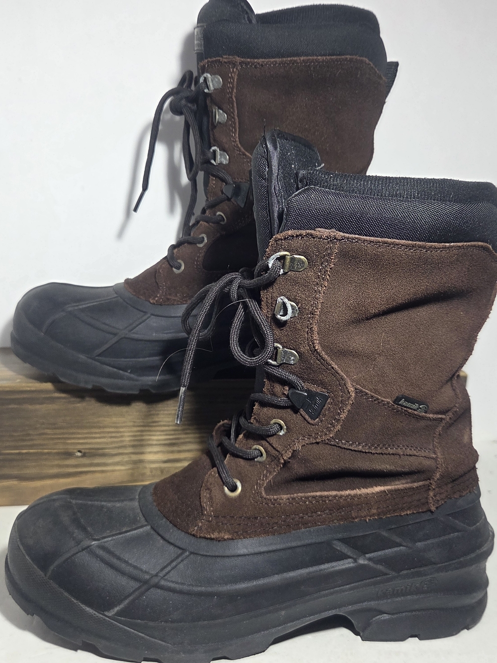 Kamik Nationwide Waterproof Winter Thinsulate Boots Men's Size 10 (US)